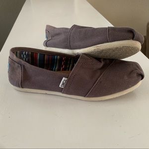 Toms